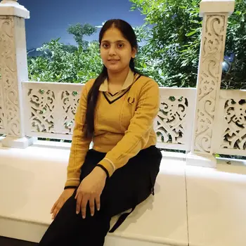 Palak chaturvedi English Home Tutor in Indira Nagar Lucknow with 1 Years Experience
