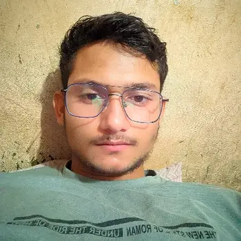 Tushar Tiwari Maths Home Tutor in Gomti Nagar Lucknow with 1 Years Experience