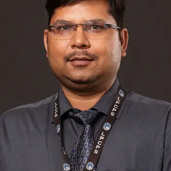 Aditya Kishor Bajpai  Tutor From Gomti Nagar Lucknow