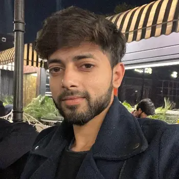 Waqar Masood Maths Home Tutor in Husainabad Lucknow with 6 Years Experience