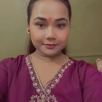 Mansi Singh  Tutor From Indira Nagar Lucknow