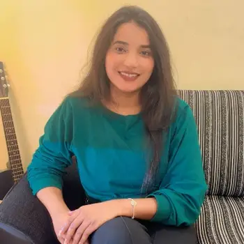 Komal Verma Maths Home Tutor in BBD  Lucknow with 16 Years Experience