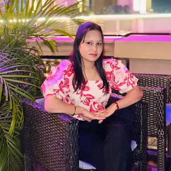 Riddhi agarwal Maths Home Tutor in Shyam Vihar Colony Lucknow with 4 Years Experience