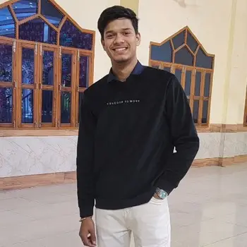 Dhruv Awasthi Maths Home Tutor in Alambagh Lucknow with 2 Years Experience