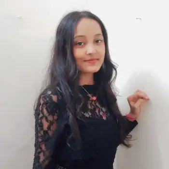 Aksha Khan Tutor From Faizabad Road Lucknow
