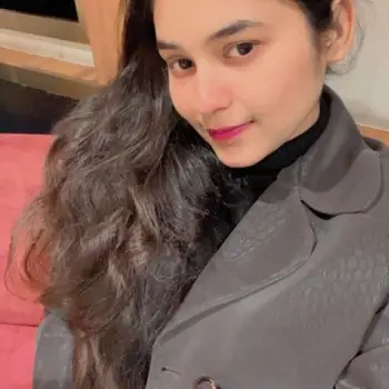 Kaushiki patel Maths Home Tutor in Aishbagh Lucknow with 2 Years Experience