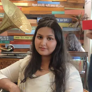 Seema Yadav Biology Home Tutor in Arjunganj Lucknow with 2 Years Experience