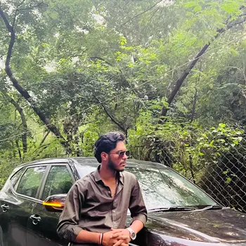 Shivank Yadav  Tutor From Indira Nagar Lucknow