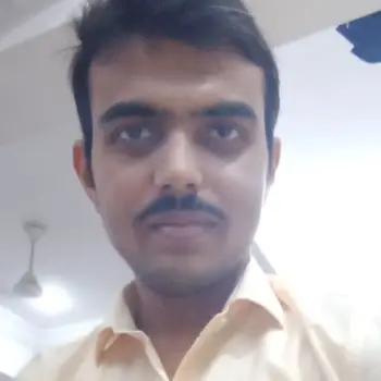Vyas Ji Tripathi Maths Home Tutor in Triveni Nagar Lucknow with 5 Years Experience
