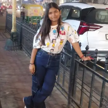 Samriddhi gupta English Home Tutor in Chowk Lucknow with 2 Years Experience