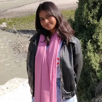 Riya Rana Maths Home Tutor in Aashiana Lucknow with 3 Years Experience