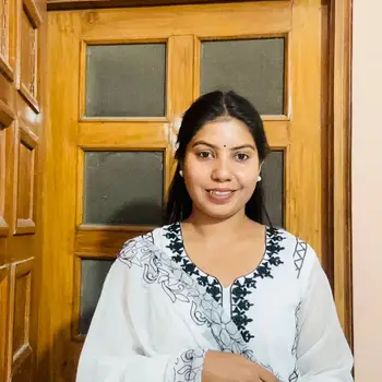 Priya Mishra Maths Home Tutor in Chinhat Lucknow with 6 Years Experience