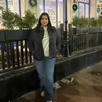 Dewanshi Sharma Chemistry Home Tutor in Deva Road Lucknow with 1 Years Experience