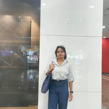 Khushi Gupta Tutor From Mahanagar Lucknow