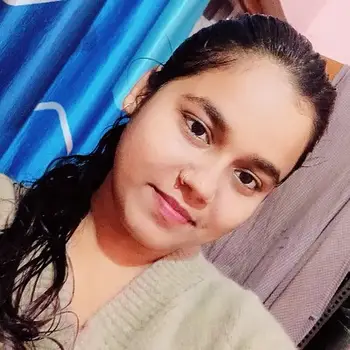 Priyanshi Tiwari Maths Home Tutor in Mahanagar Lucknow with 2 Years Experience