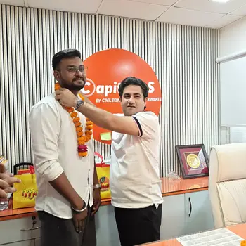 Gaurav shukla Chemistry Home Tutor in Aliganj Lucknow with 12 Years Experience