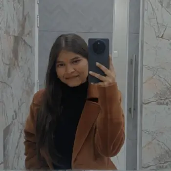 Samriddhi gupta English Home Tutor in Yahiyaganj Lucknow with 2 Years Experience