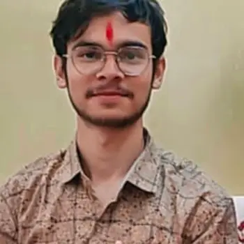 AAYUSH SHUKLA Maths Home Tutor in Alambagh Lucknow with 1 Years Experience
