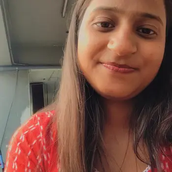 Saroj Chaudhary  Tutor From Aliganj Lucknow