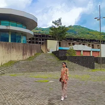 Priya Tutor From Alambagh Lucknow