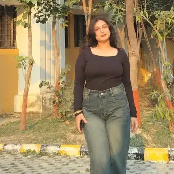 Darshit kaur English Home Tutor in Adarsh Nagar Lucknow with 5 Years Experience