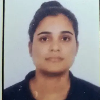 ARCHANA Maths Home Tutor in Aliganj Lucknow with 3 Years Experience