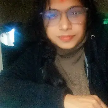 Divya Shukla Biology Home Tutor in Aliganj Lucknow with 3 Years Experience