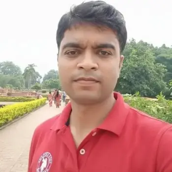 Vinay Kumar Dwivedi Maths Home Tutor in Hazratganj Lucknow with 5 Years Experience