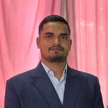 Ayush yadav Maths Home Tutor in Vinamra Khand Lucknow with 3 Years Experience