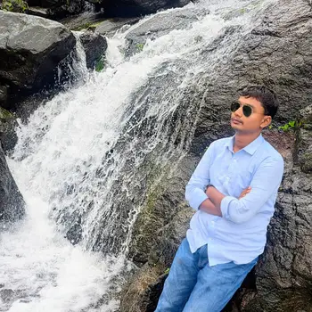 Yogendra Upadhyay Tutor From Singar Nagar Lucknow