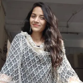 TAVISHI TRIVEDI Painting Home Tutor in Aliganj Lucknow with 9 Years Experience