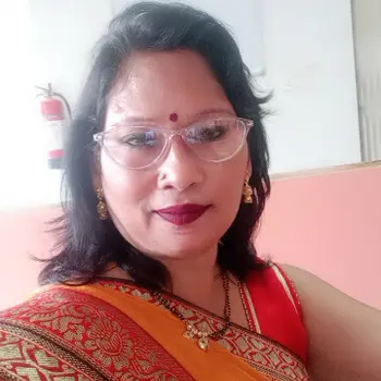 Anushka Yadav  Tutor From Gomti Nagar Lucknow