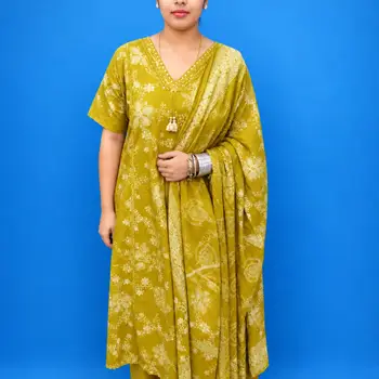 Harshita Mishra English Home Tutor in Mahipatmau Lucknow with 6 Years Experience