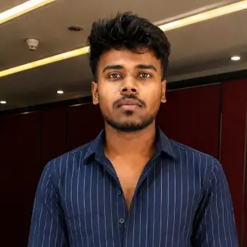 Akash Vishwas Maths Home Tutor in Rajajipuram Lucknow with 2 Years Experience