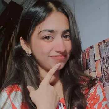 Shanvi Singh Maths Home Tutor in Aliganj Lucknow with 1 Years Experience
