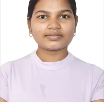 Divyanshi Verma Maths Home Tutor in Daliganj Lucknow with 3 Years Experience