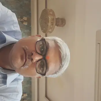Hariom panday Maths Home Tutor in Gomti Nagar Lucknow with 14 Years Experience