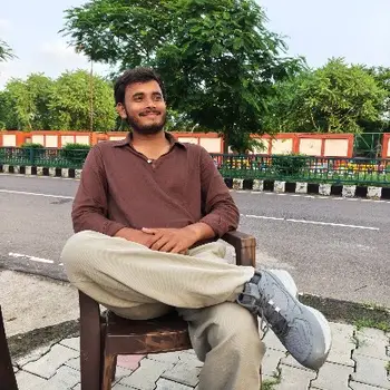 Priyanshu chaudhary ALL Home Tutor in Aliganj Lucknow with 3 Years Experience