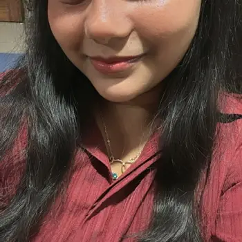 Bhoomi Kashyap English Home Tutor in Balaganj Lucknow with 4 Years Experience
