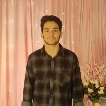 Piyush Bisht Maths Home Tutor in Gomti Nagar Lucknow with 1 Years Experience