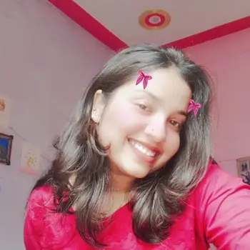 Priyanshi – Female Home Tutor in Mahanagar Lucknow | Maths Tuition with 4 Years Experience