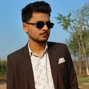 Deepak Awasthi Maths Home Tutor in Aliganj Lucknow with 3 Years Experience