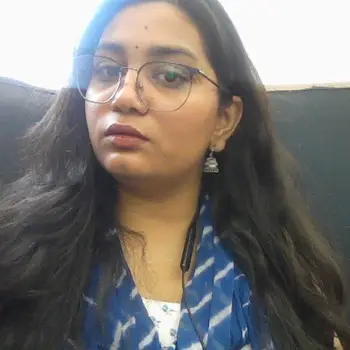 Deepanjali Singh – Female Home Tutor in Ahmamau Lucknow | English Tuition with 2 Years Experience