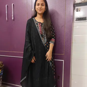 Madhvi Singh – Female Home Tutor in Aliganj Lucknow | Biology Tuition with 1 Years Experience