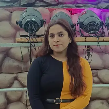 Pragya Mishra – Female Home Tutor in Jankipuram Lucknow | Maths Tuition with 2 Years Experience