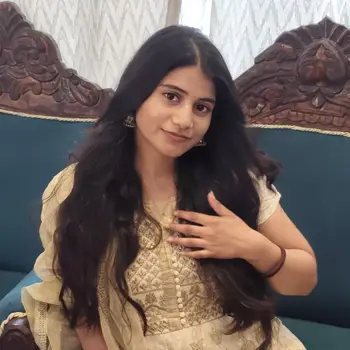 Archana Tripathi Maths Home Tutor in Aashiana Lucknow with 2 Years Experience