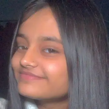 Anushka Srivastava – Female Home Tutor in Rajajipuram Lucknow | Maths Tuition with 2 Years Experience