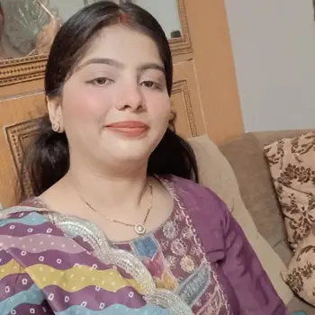 Manisha lakhwani Maths Home Tutor in Rajajipuram Lucknow with 2 Years Experience