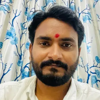 Vineet mishra Maths Home Tutor in Indira Nagar Lucknow with 12 Years Experience