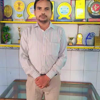Yogendra Pratap Singh Maths Home Tutor in Madion Lucknow with 14 Years Experience